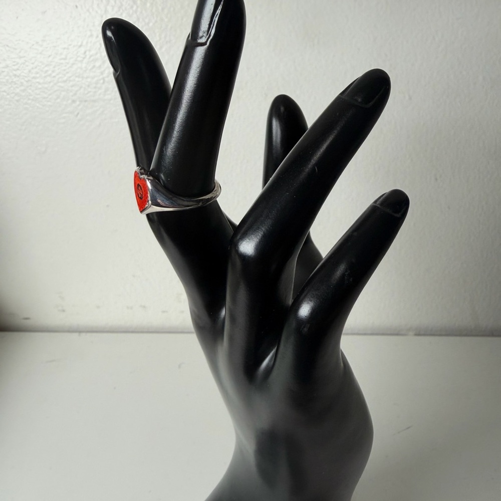 Gucci Silver Heart Ring with Red Accent - Picture 2 of 4